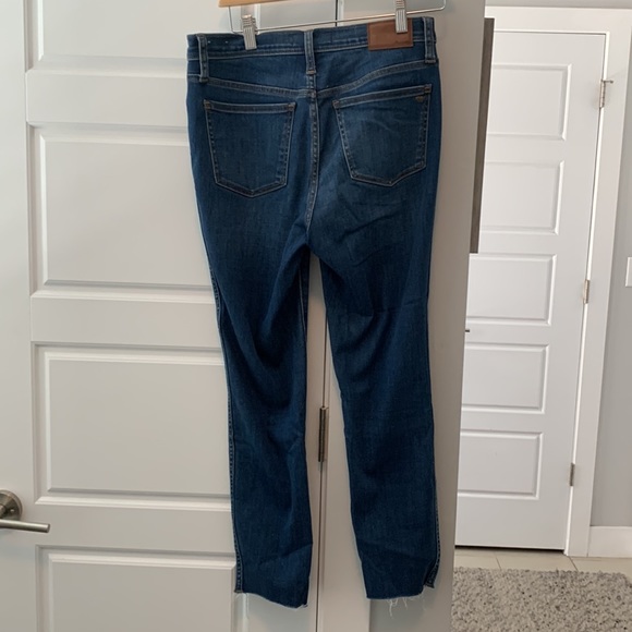 Madewell 10” High Rise Skinny Crop Jeans - Picture 4 of 7